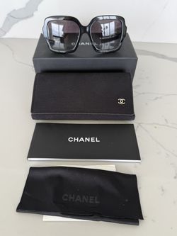 NEW Chanel Women’s Black Square Gradient Sunglasses