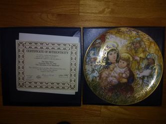 1988. Edna Hibel Christmas plate.