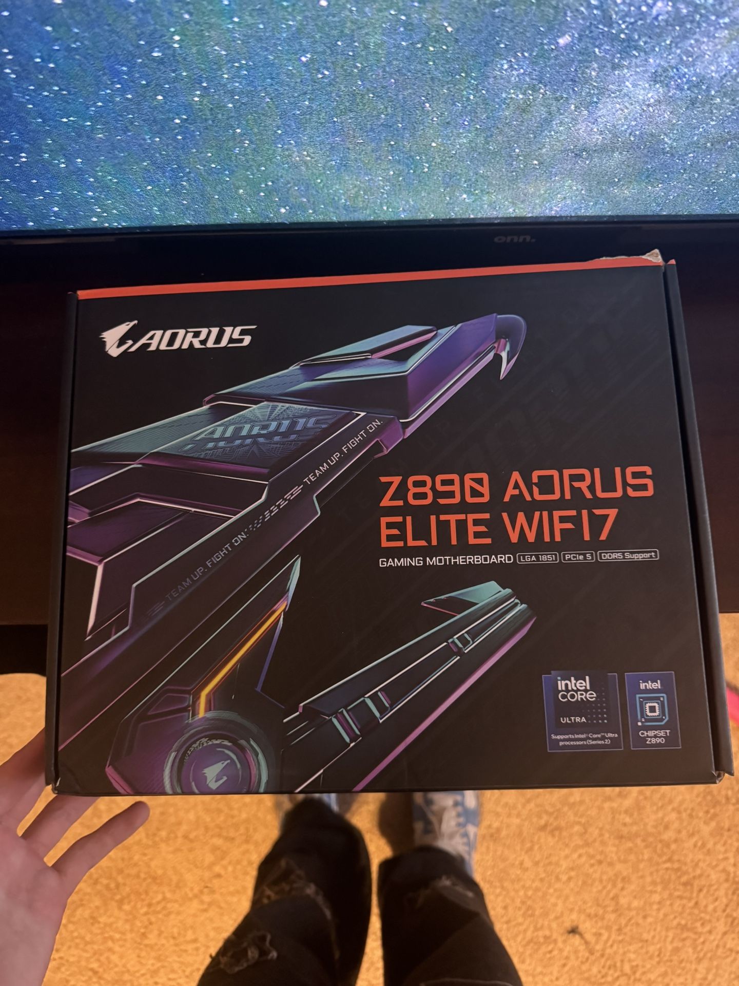 Aurous Z890 Elite Wifi 7 + Corsair Dominator DDR5 (32gb)