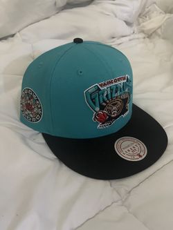 Mitchell and Ness Vancouver Grizzlies Snapback Hat