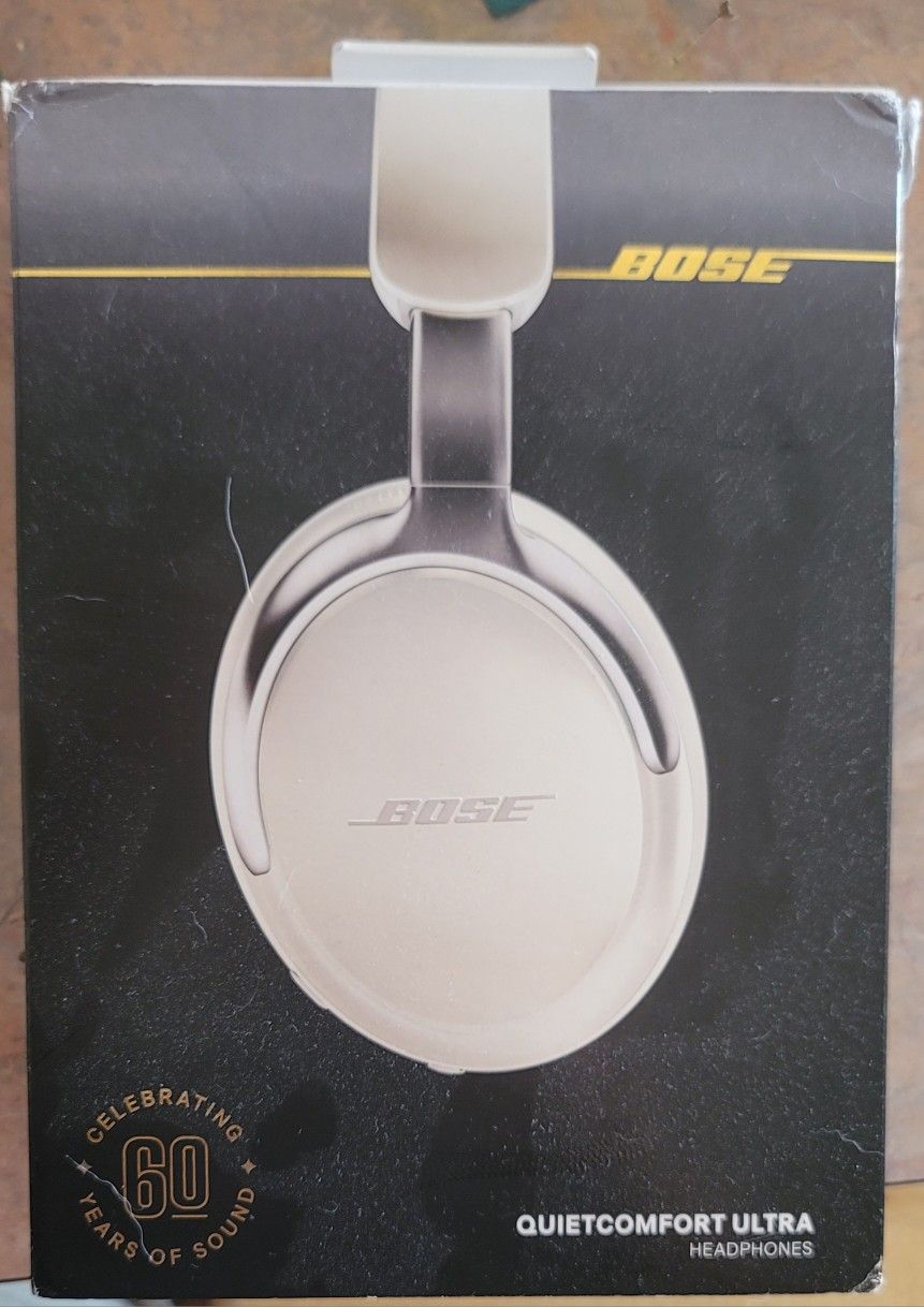 NEW Bose Quiet Comfort Ultra Headphones SEALED