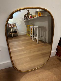 Beautiful oval MIRROR