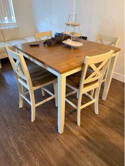 Table with Chairs
