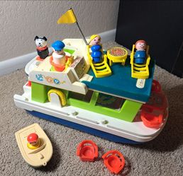Vintage fisher price little people houseboat