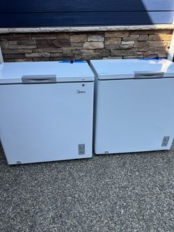 Midea Chest Freezers – Set of Two