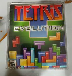 Tetris Evolution para Xbox 360 es una entrega moderna lanzada en 2007 por la famosa distribuidora THQ. Esta versión destaca porque lleva la jugabilida