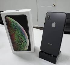 iPhone XS black 499.00 64 GB Carrier unlocked
