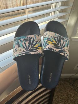 Women’s Old Navy Sandals