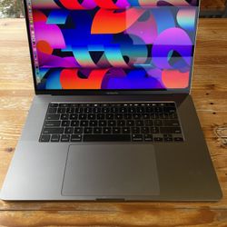 MacBook Pro 16 Very low Cycle Count 