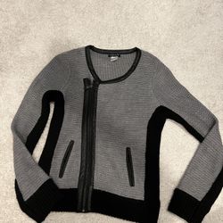 Women’s Sweater