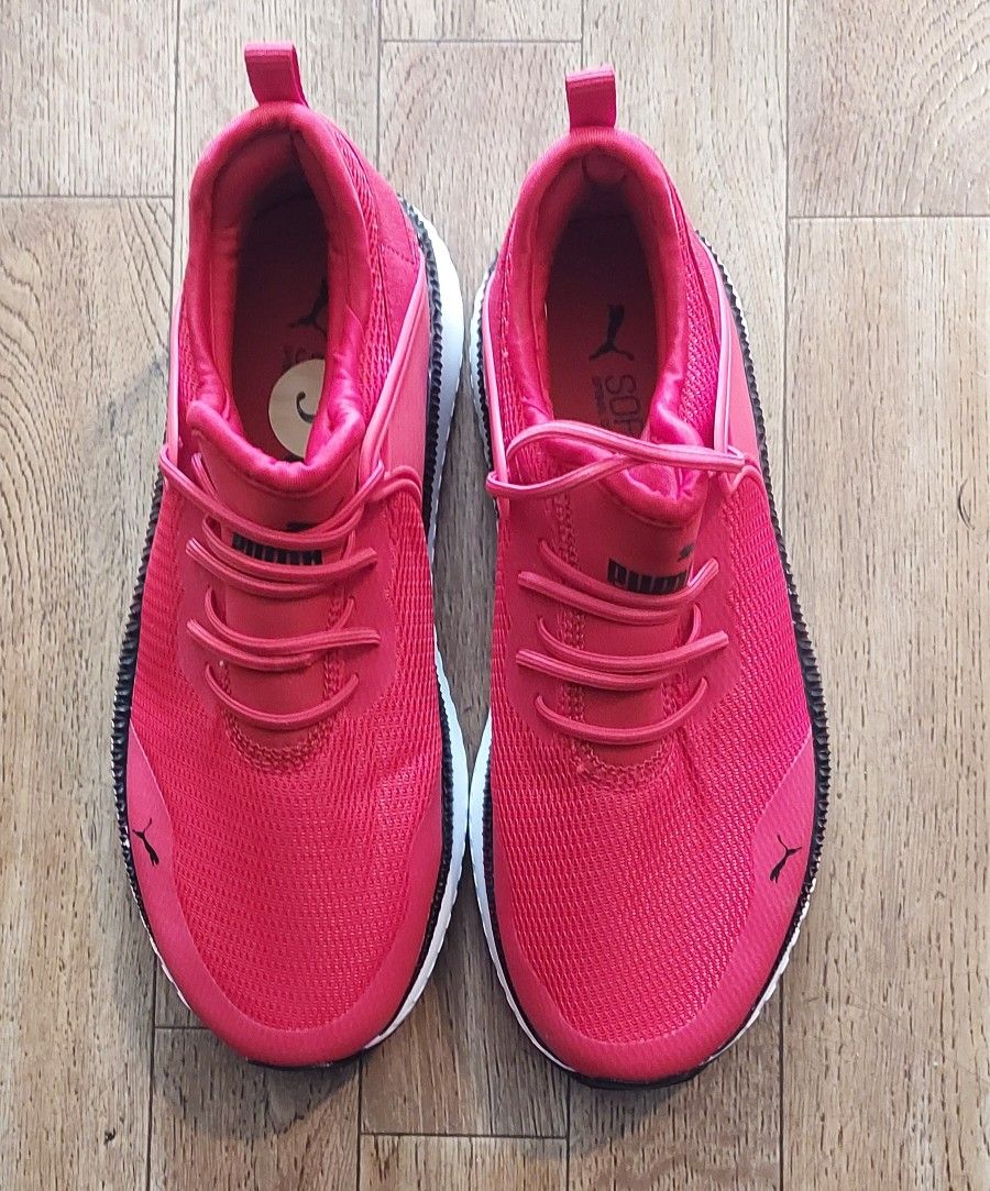 Kids PUMA Sneakers Size 3C Brand New