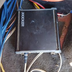 Kicker CXA 800.1 Amplifier