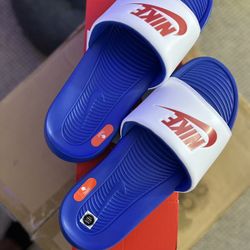 Nike slides