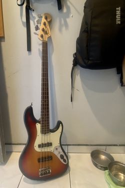 Fender Jazz Bass Deluxe Sunburst