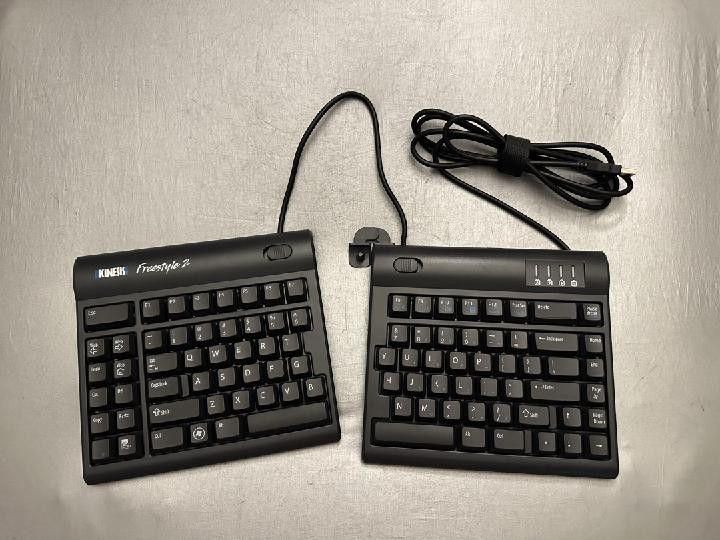 Kinesis Freestyle2 Keyboard - USB, Ergonomic Design, KB800PB-US