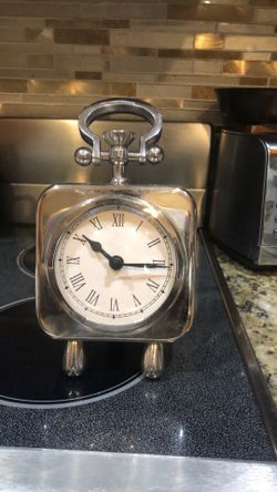 McLaughlin desk table clock