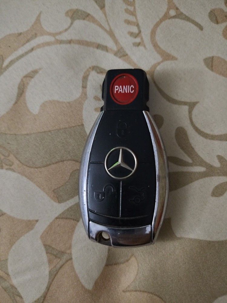 FREE Mercedes Benz Key. Yes Still Available.