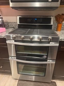 Whirlpool Double Oven Gas Range