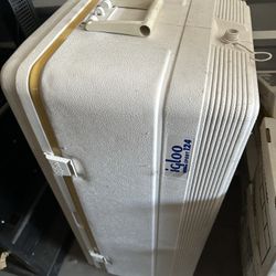 Igloo Cooler
