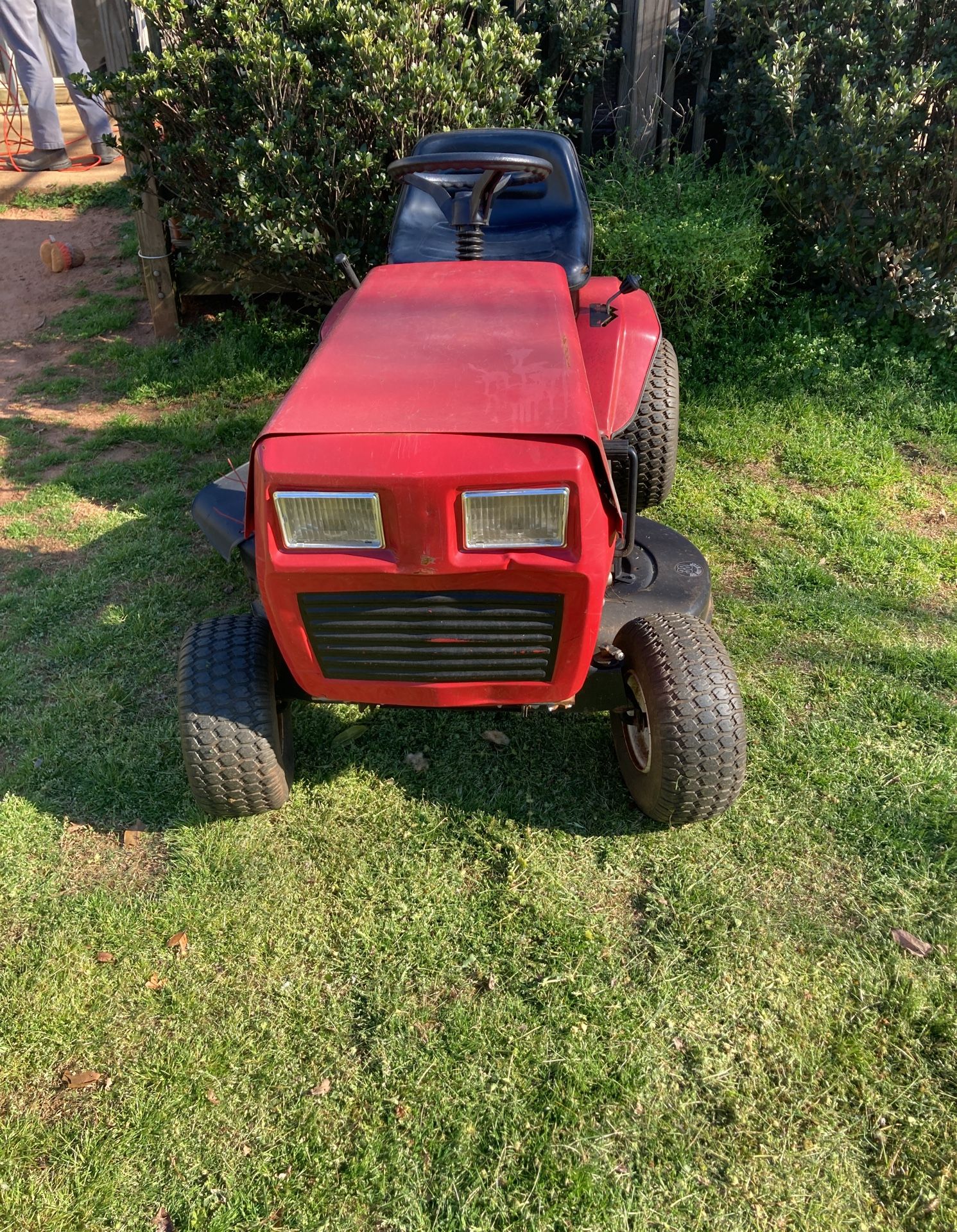 Older Lawn Tractor Flip Or Parts