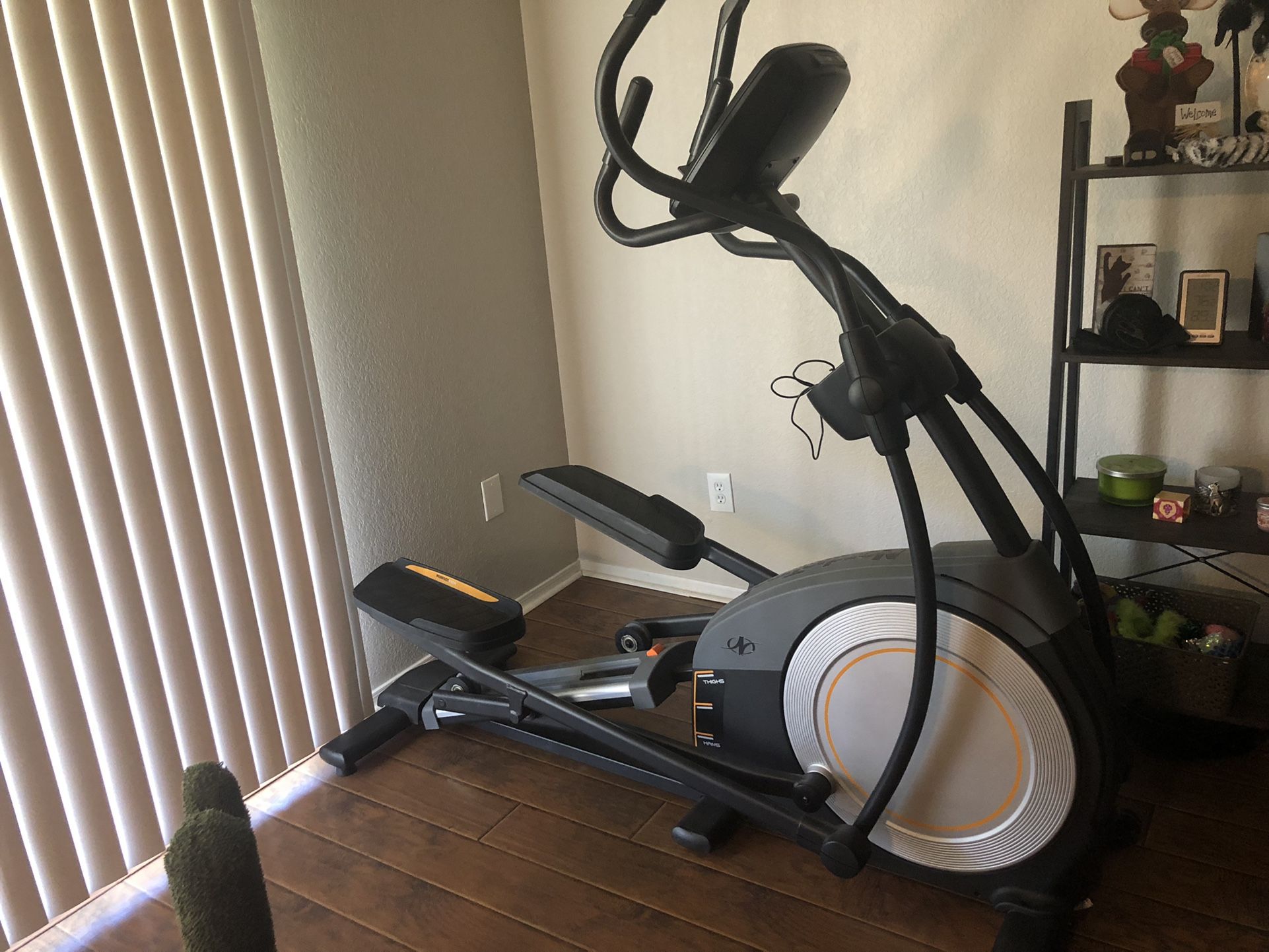 NordicTrack E 6.7 Elliptical for Sale in Peoria AZ OfferUp