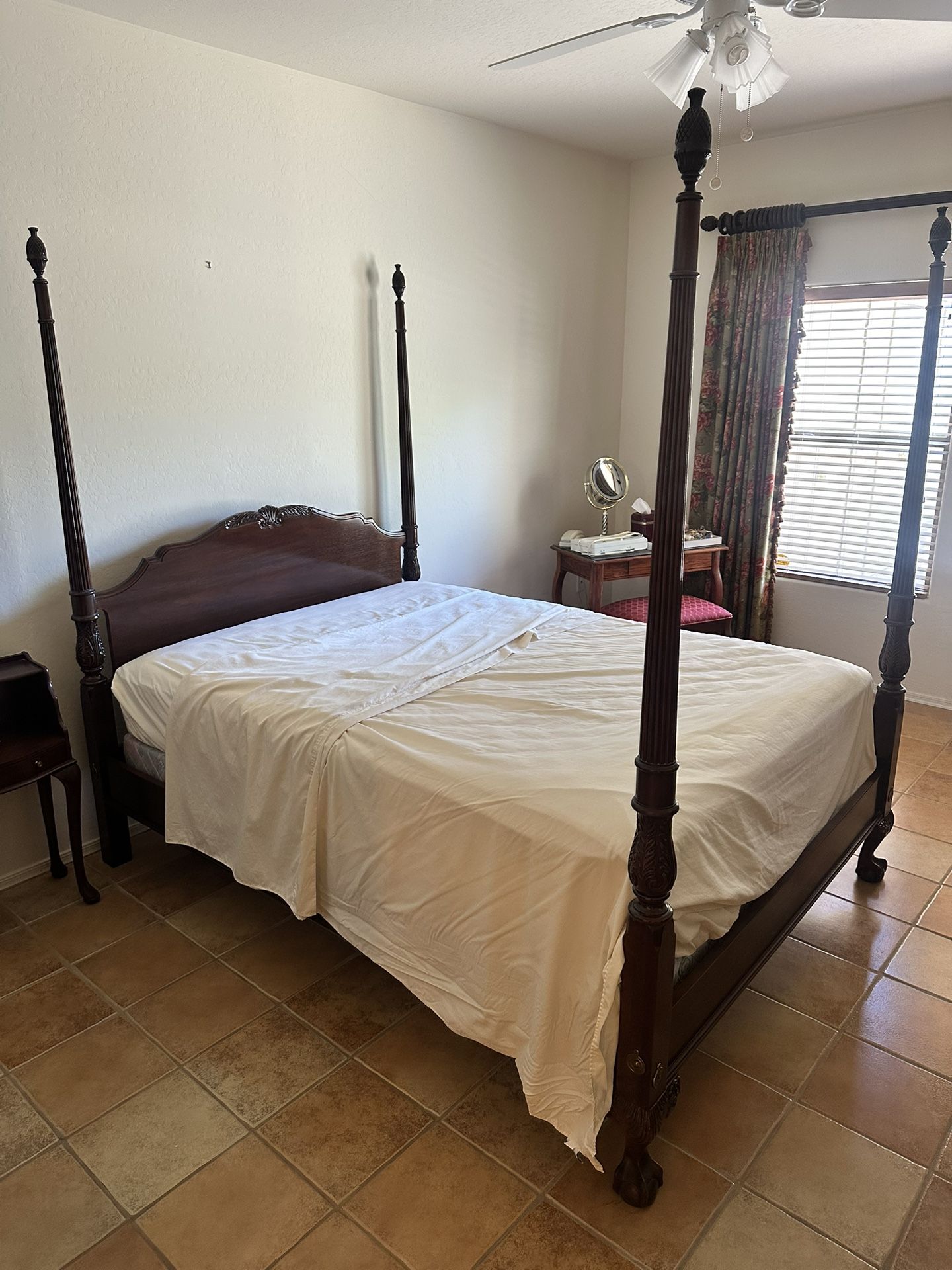 Antique Bed 