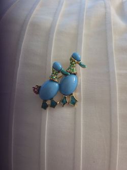 BETSEY JOHNSON VINTAGE DUCK PIN