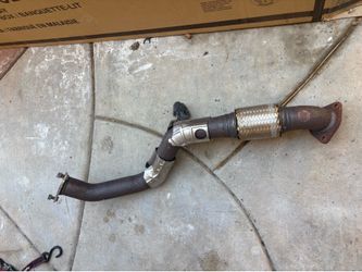 OEM front pipe for a 2024 honda civic type r fl5