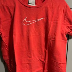 2 Nike T-Shirts 
