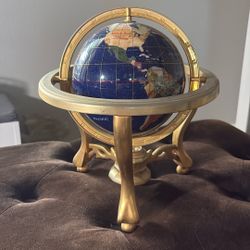 🌍 Decorative Terrestrial Globe – Gold Finish, Freestanding