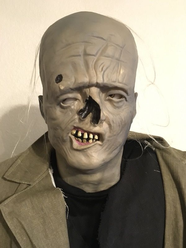 Friday The 13th 6 Feet Jason Voorhees Animatronic Halloween for Sale in  Bloomfield, NJ - OfferUp