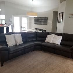 Crate And Barrel Style real leather sectional - In EXCELLENT Condition 