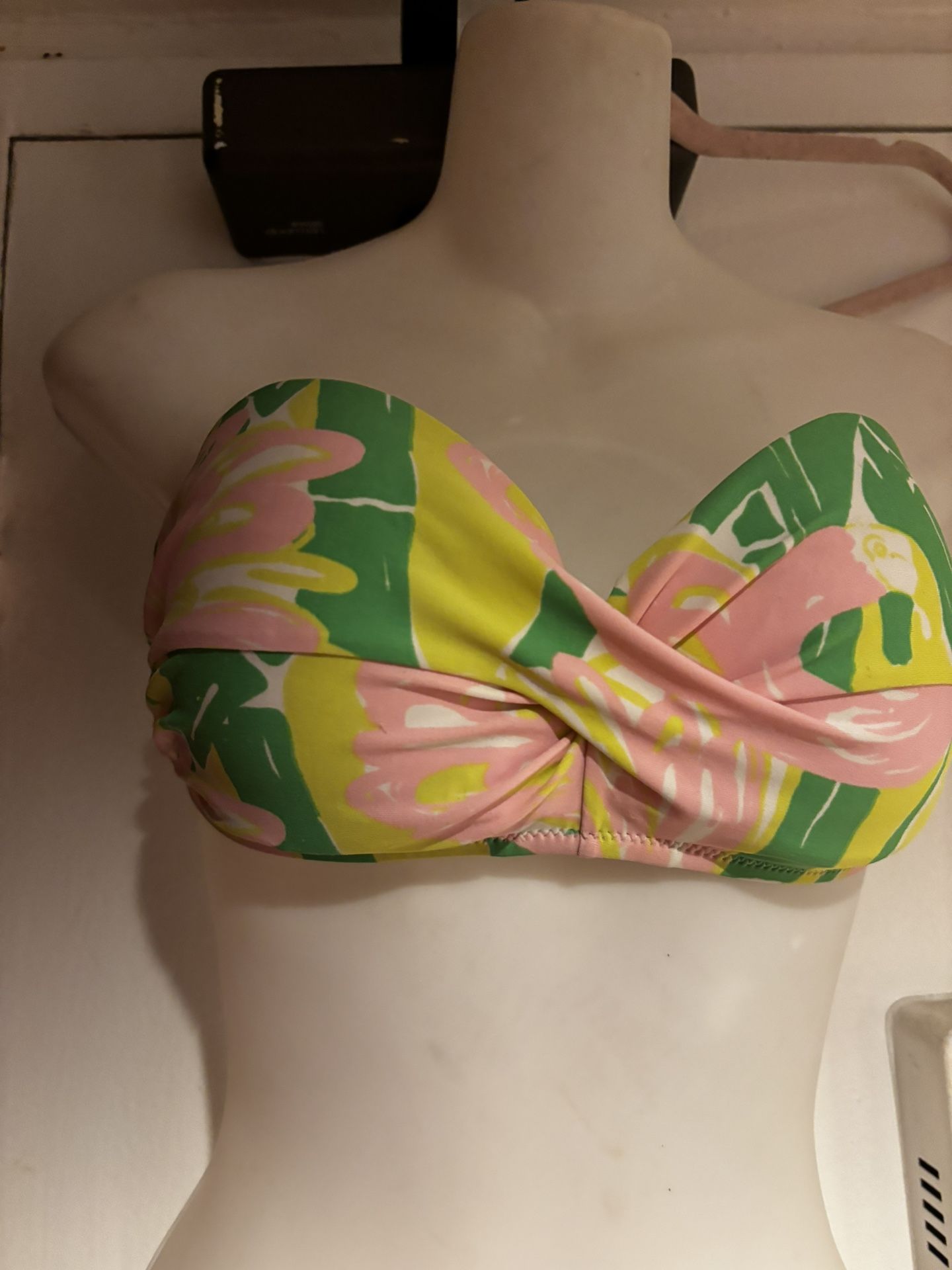 Lilly Pulitzer Target Bikini Top logo bathing suit bra swimsuit bikini halter