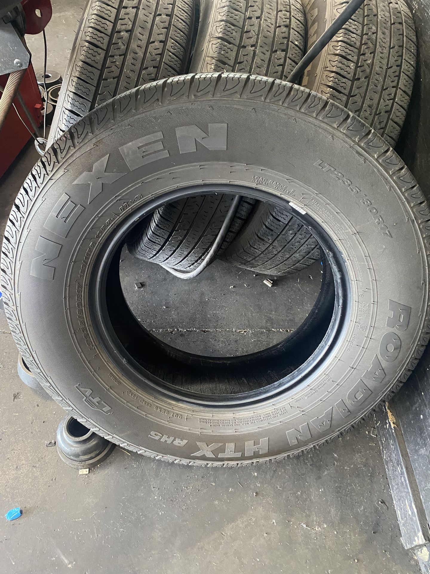 4 USED Nexen tyres LT235/80r17