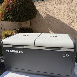 Dometic CFX3 95DZ Dual Zone Powered 12 Volt Cooler, 94L xL size