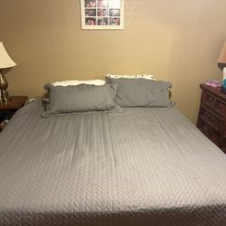 Adjustable Base W/remote And Hybrid Mattress