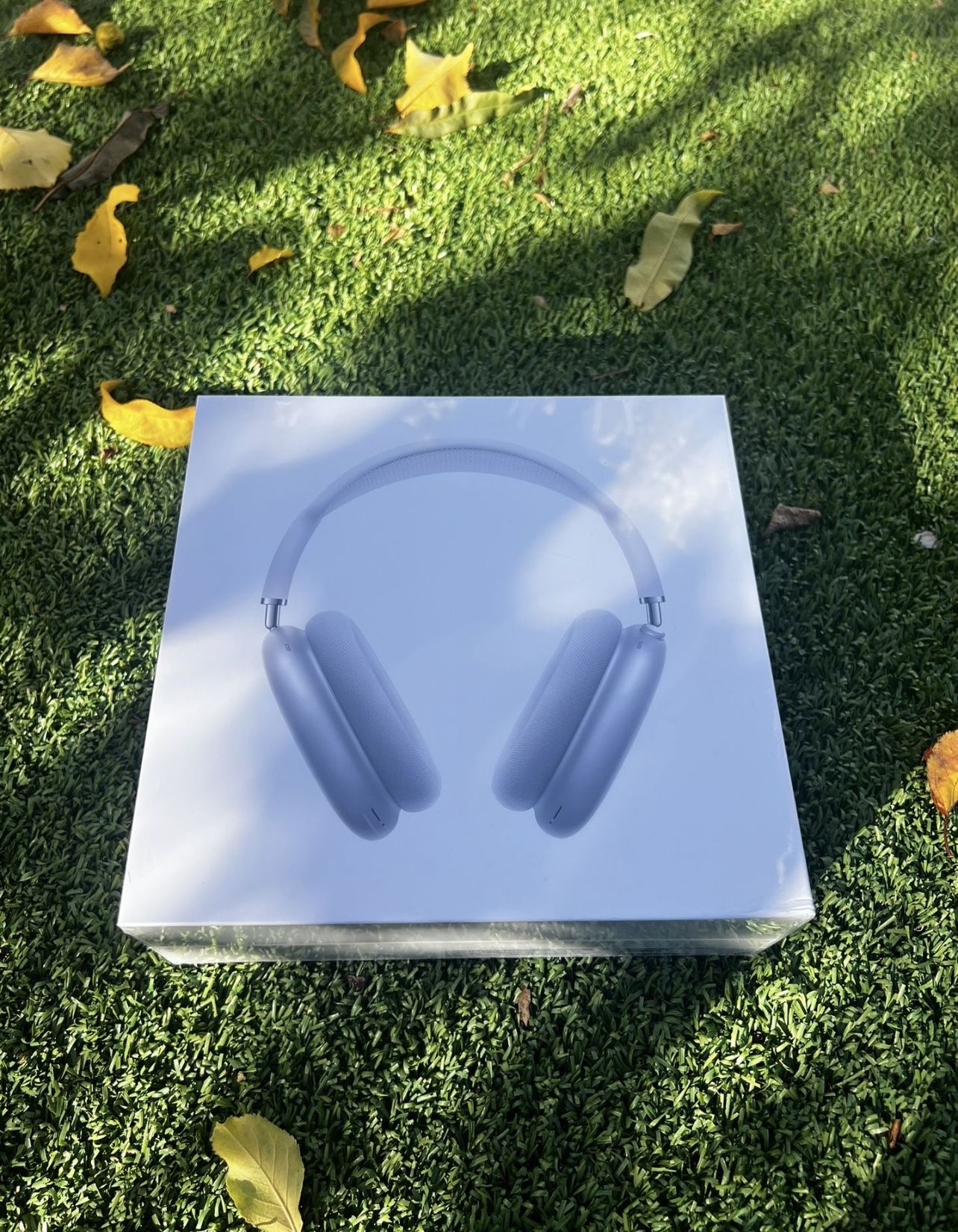 Bestbuy purchased! Original apple Airpod max! Never been opened!