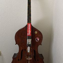 Tololoche nunca lo use las cuerdas están nuevas , 🎻