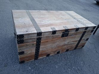 Chest great condition