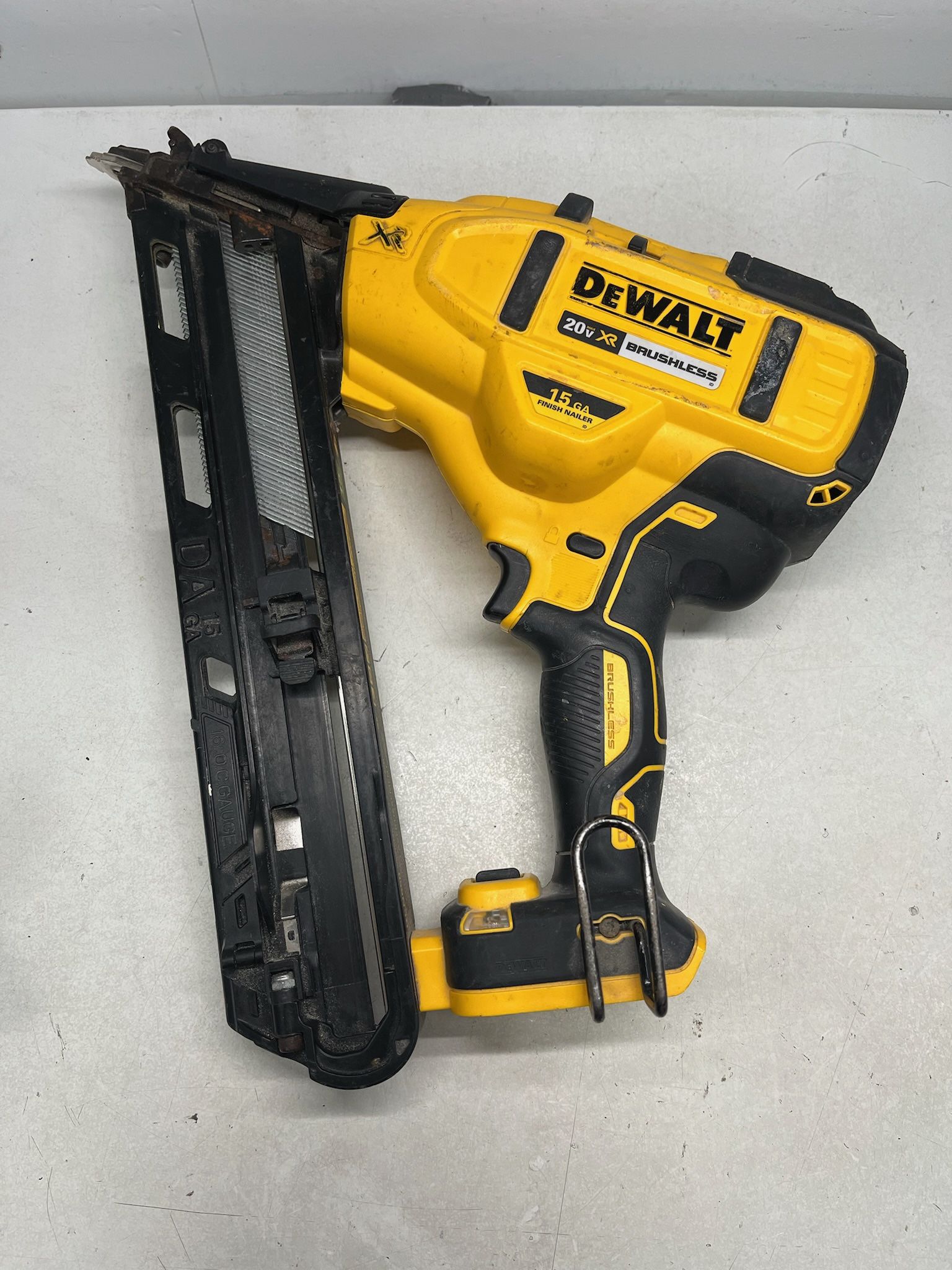 DEWALT 20V MAX XR Lithium-Ion Cordless 15-Gauge Angled Finish Nailer Tool Only