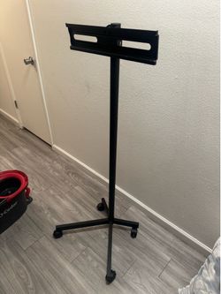 TV Stand With wheels