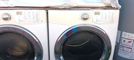 FRONT LOADING WASHER AND DRYER!!! MUST GO!!!