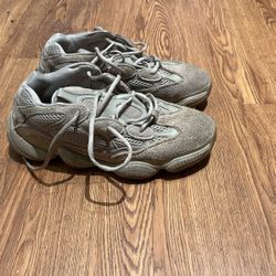 Adidas Yeezy Size8 Men