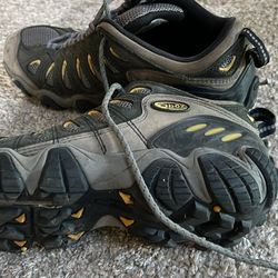Obouz Men’s Hiking Boots Size 8.5