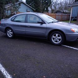 2006 Ford Taurus