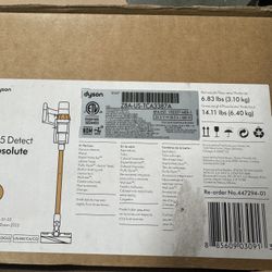 Dyson V15 Detect Absolute Vacuum New 