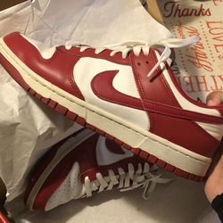 Nike Low Dunks