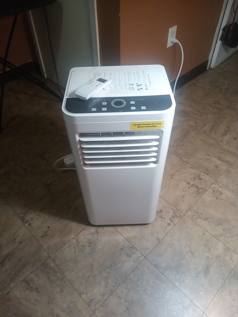 8000  BTU  Portable Air Conditioner 