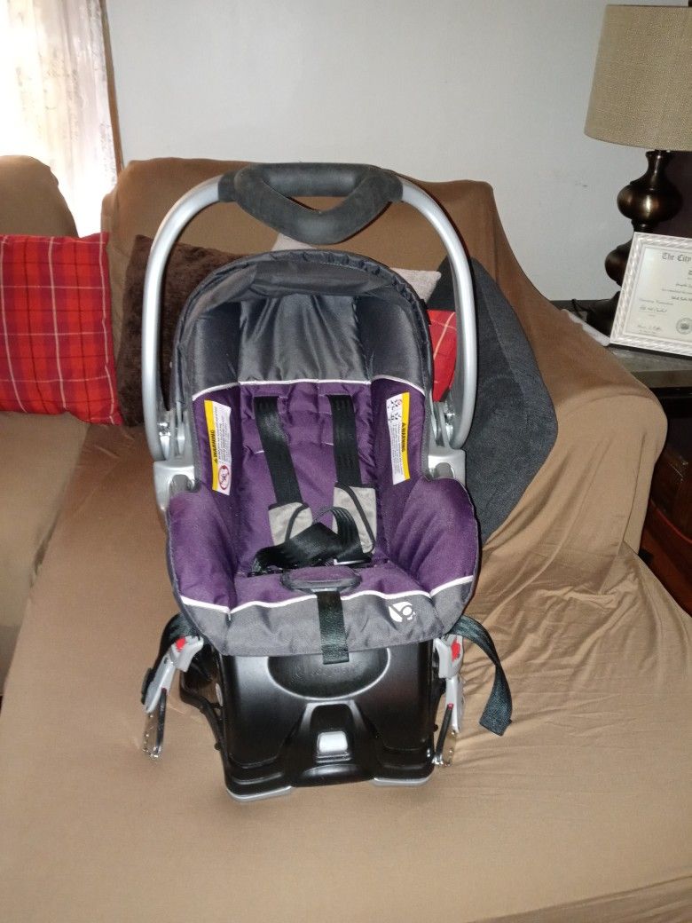 Infant Car seat And Base