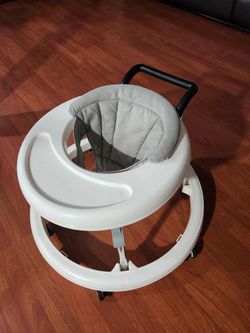 Baby walker with push handle